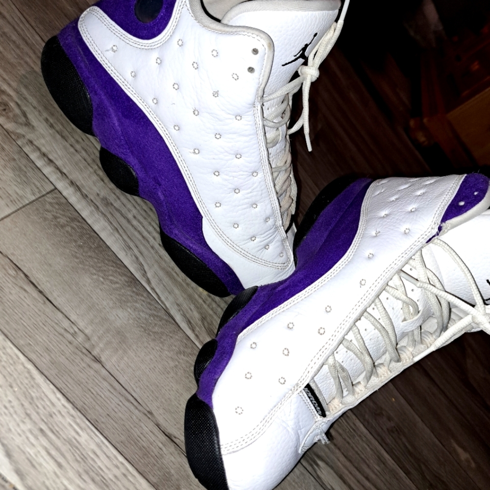 Retro 13 lakers
